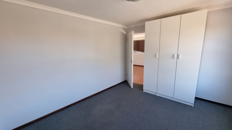 6 Bedroom Property for Sale in Lochnerhof Western Cape